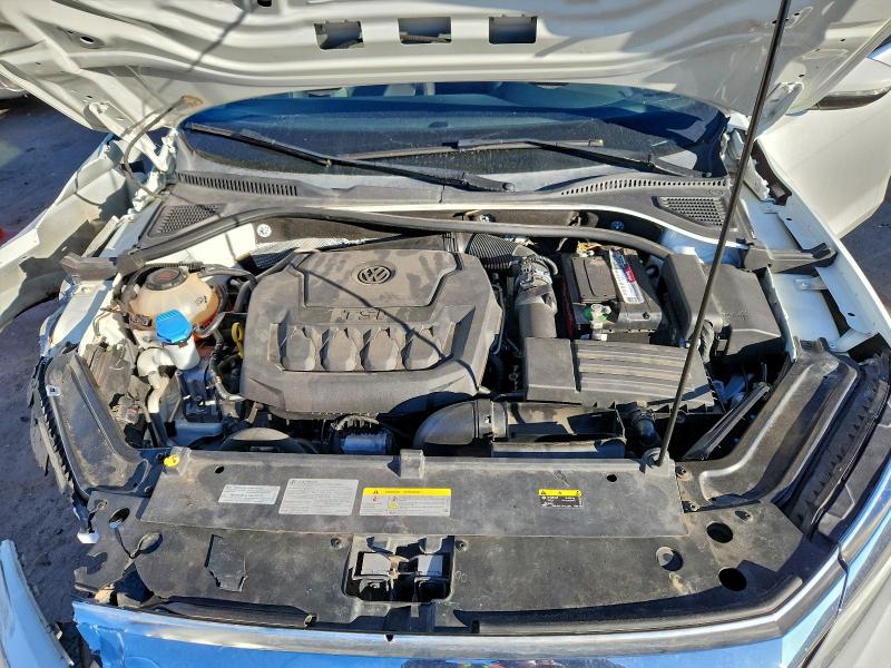 Фото 11 - VOLKSWAGEN PASSAT