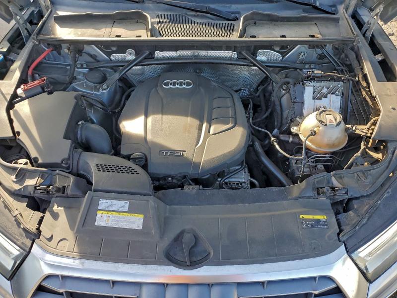 Фото 11 - AUDI Q5