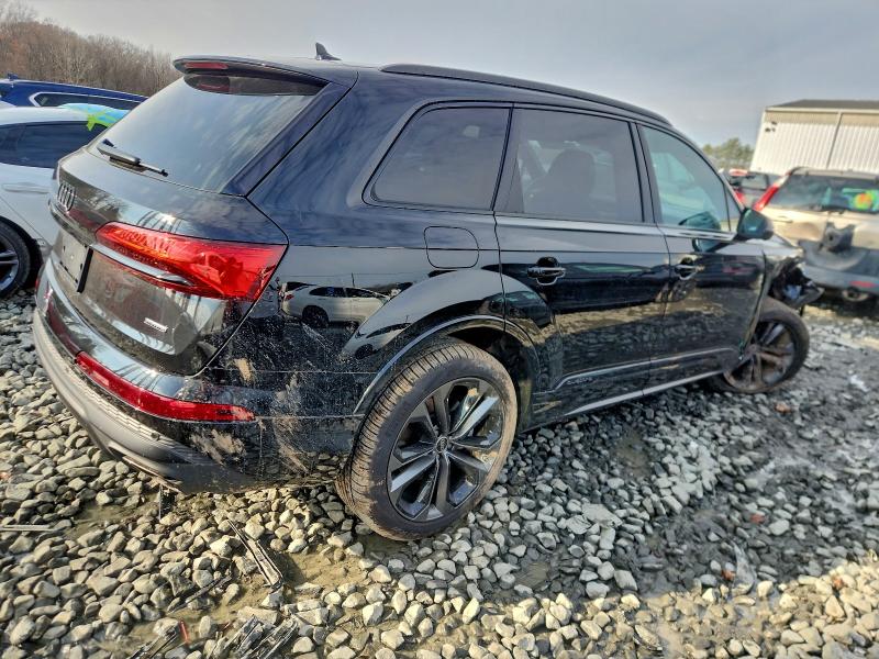 Фото 3 - AUDI Q7