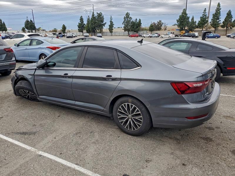 Фото 2 - VOLKSWAGEN JETTA