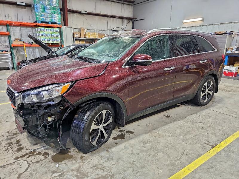 Фото 1 - KIA SORENTO