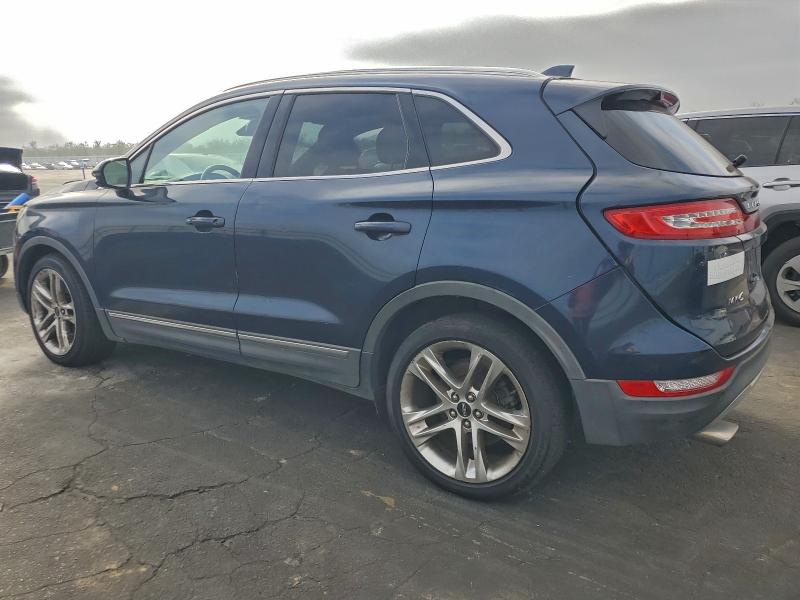 Фото 2 - LINCOLN MKZ