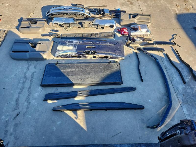 Фото 12 - FORD F-150