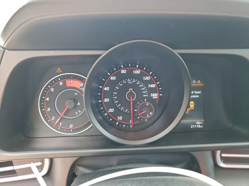 Фото 9 - HYUNDAI ELANTRA