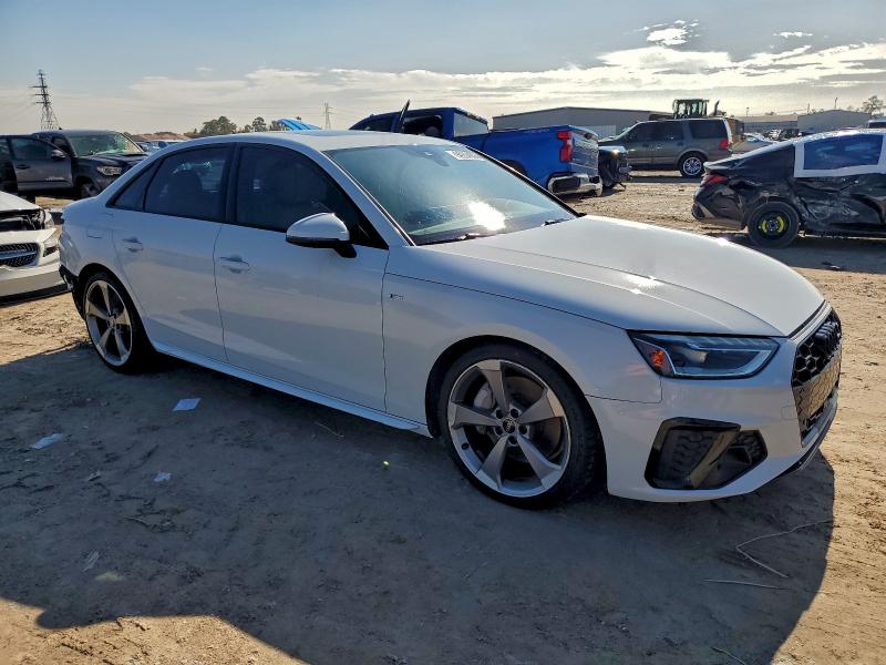 Фото 4 - AUDI A4