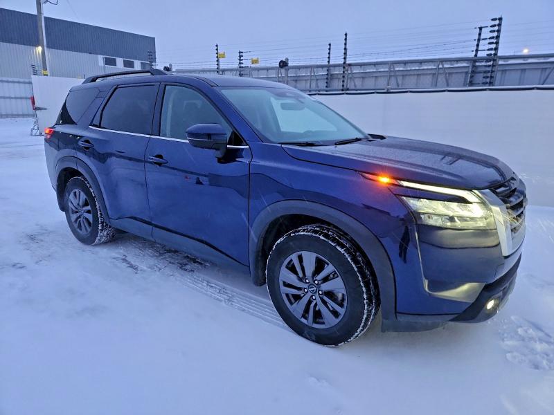 Фото 4 - NISSAN PATHFINDER