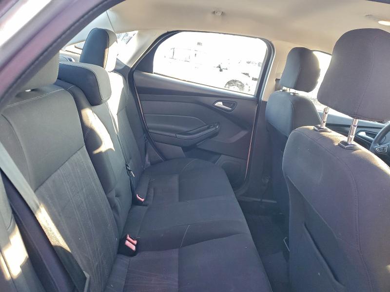 Фото 10 - FORD FOCUS