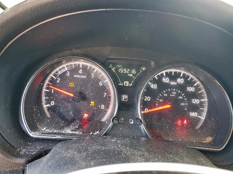 Фото 9 - NISSAN VERSA