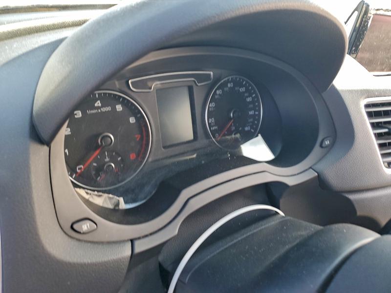 Фото 9 - AUDI Q3