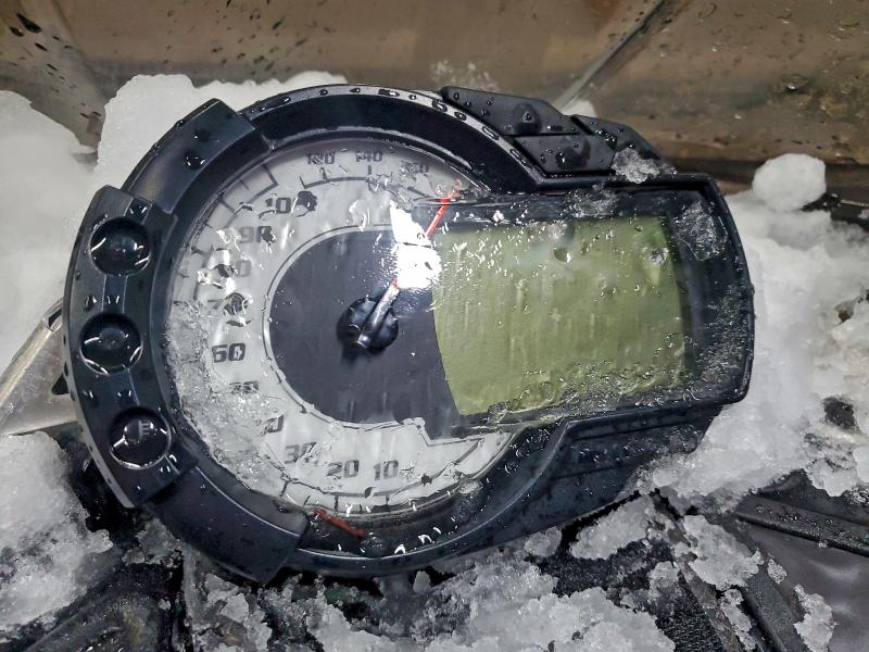 ARCTIC-CAT IC CAT F11 2012