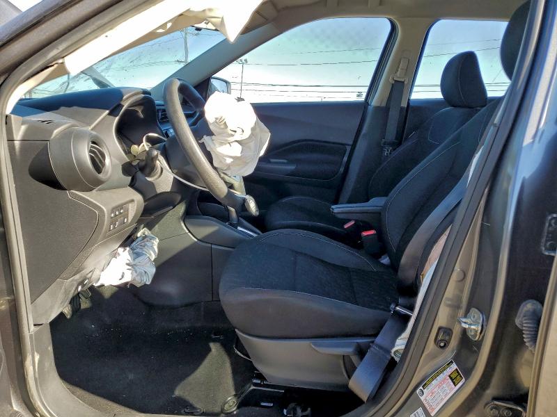 Фото 7 - NISSAN KICKS