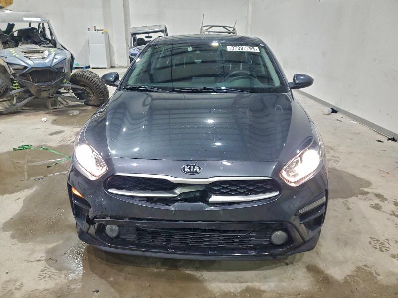 Фото 5 - KIA FORTE