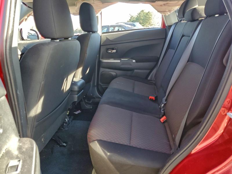 Фото 11 - MITSUBISHI OUTLANDER