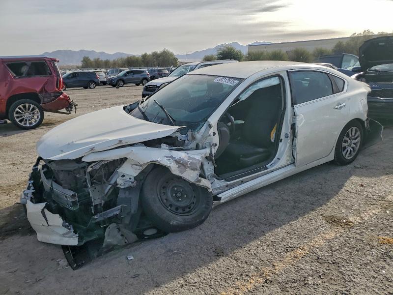 Фото 1 - NISSAN ALTIMA