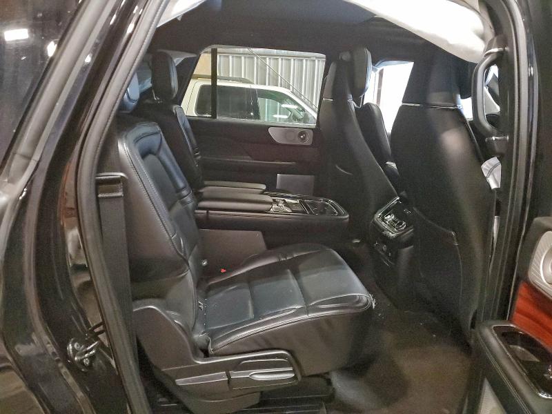Фото 10 - LINCOLN NAVIGATOR