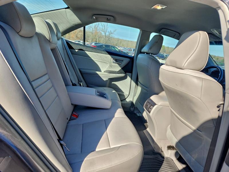 Фото 10 - TOYOTA CAMRY