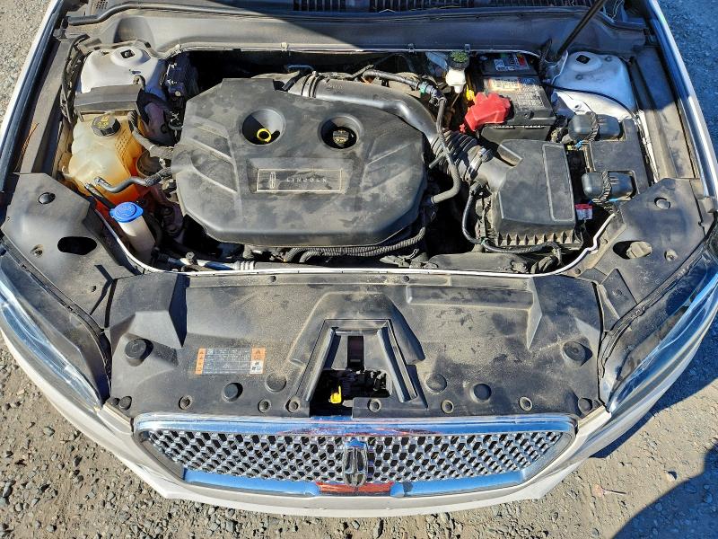 Фото 11 - LINCOLN MKZ