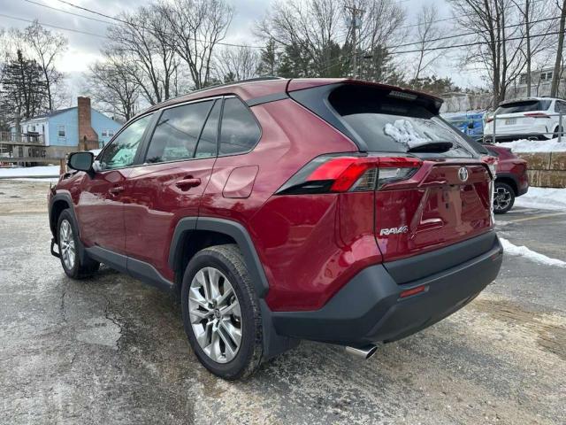 Фото 2 - TOYOTA RAV4