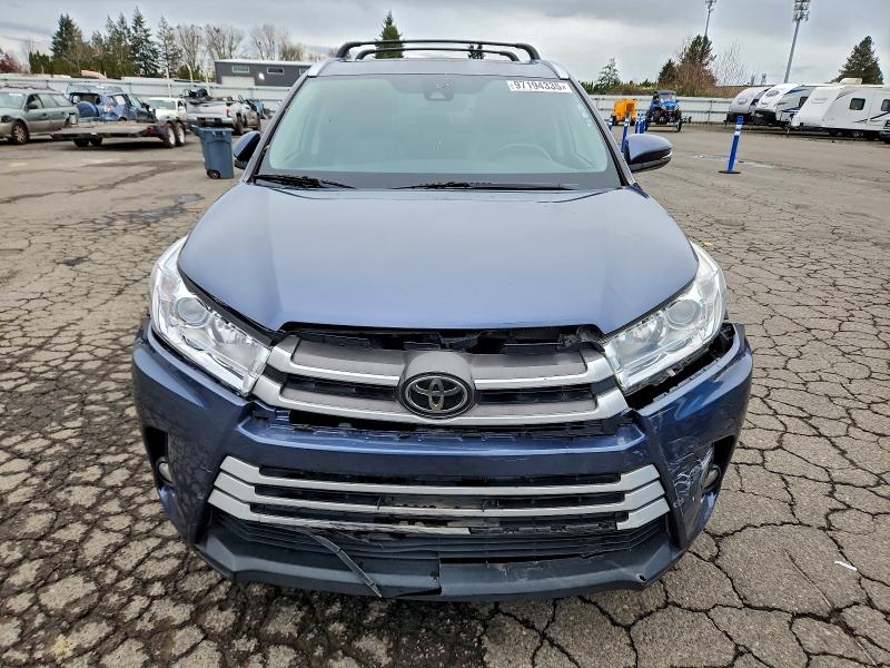 Фото 5 - TOYOTA HIGHLANDER