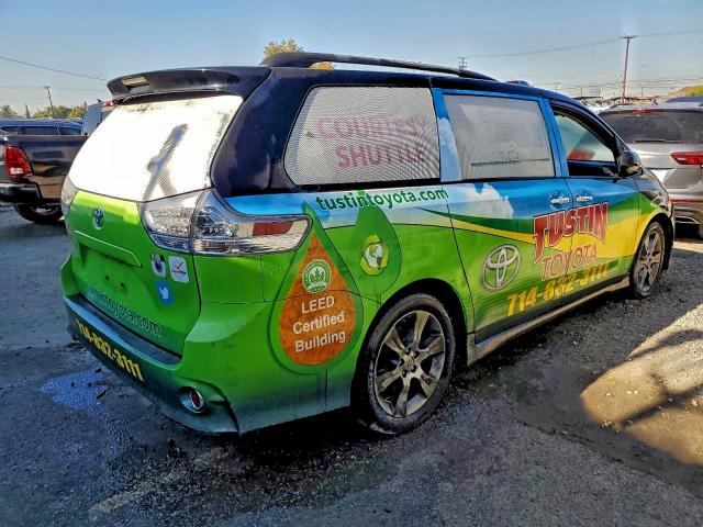 Фото 3 - TOYOTA SIENNA