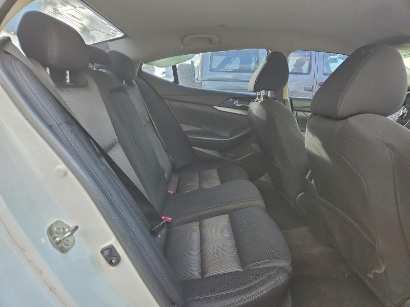 Фото 10 - NISSAN MAXIMA