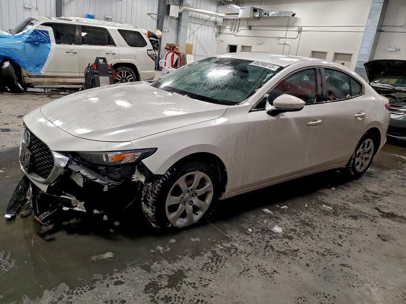 Фото 1 - MAZDA 3