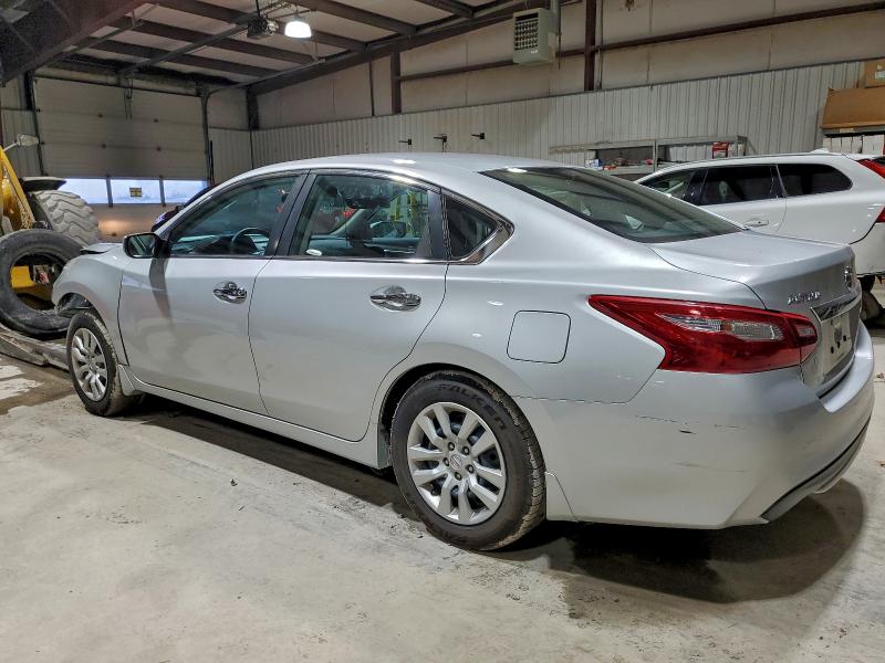 Фото 2 - NISSAN ALTIMA