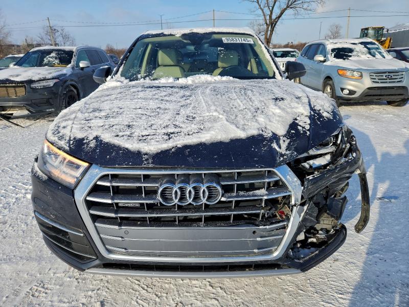 Фото 5 - AUDI Q5