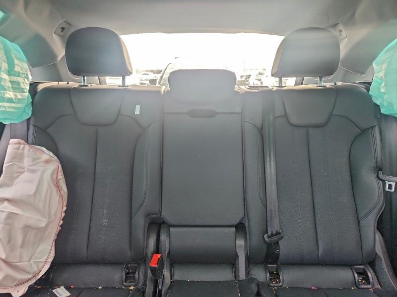 Фото 10 - AUDI Q5