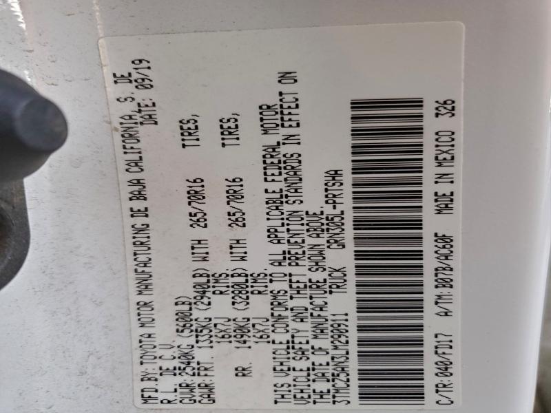 Фото 13 - TOYOTA TACOMA