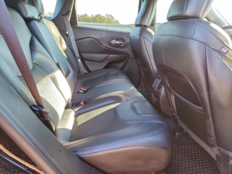 Фото 11 - JEEP CHEROKEE