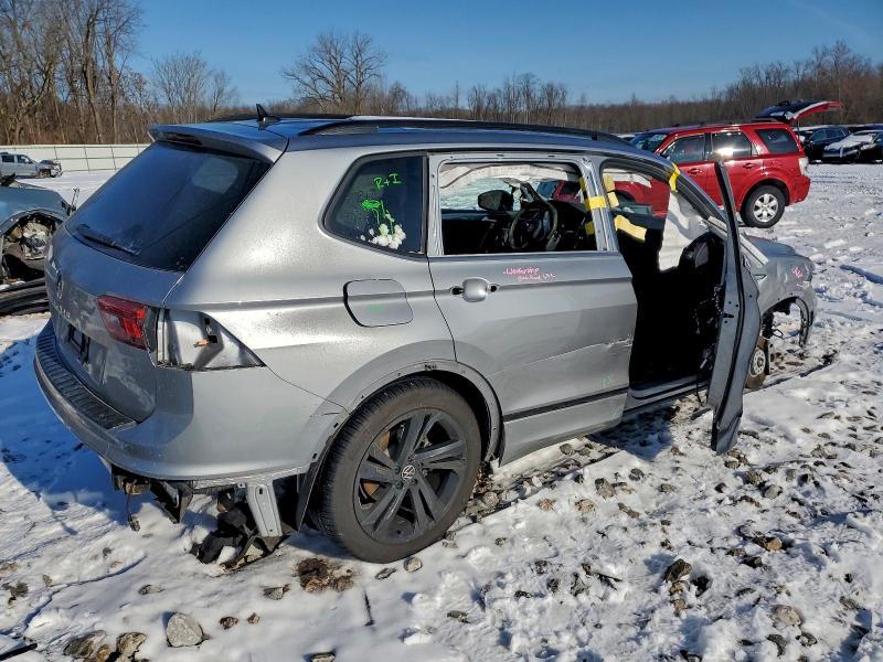 Фото 3 - VOLKSWAGEN TIGUAN