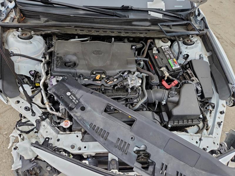 Фото 11 - TOYOTA CAMRY