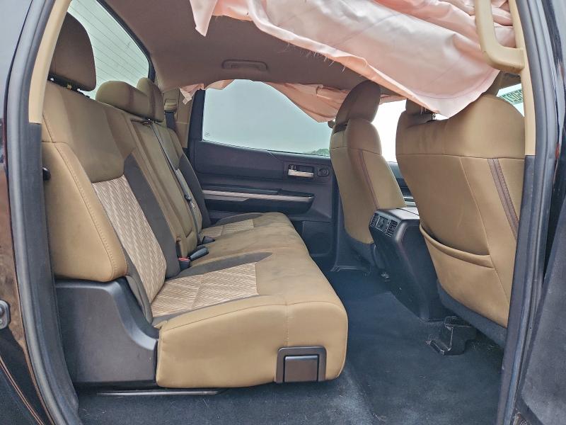 Фото 10 - TOYOTA TUNDRA