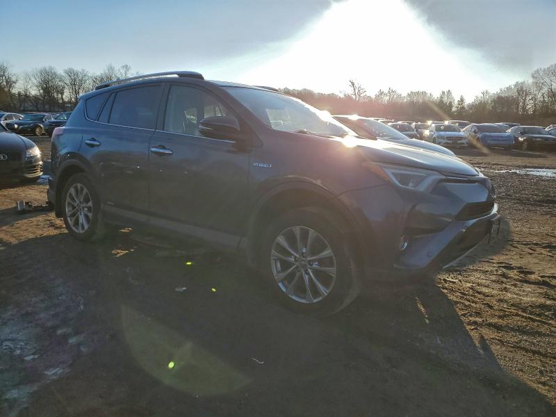 Фото 4 - TOYOTA RAV4