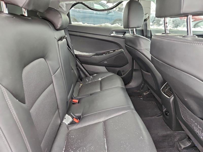 Фото 10 - HYUNDAI TUCSON