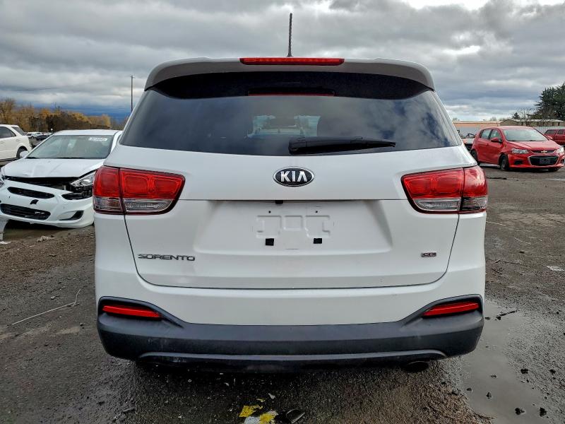 Фото 6 - KIA SORENTO