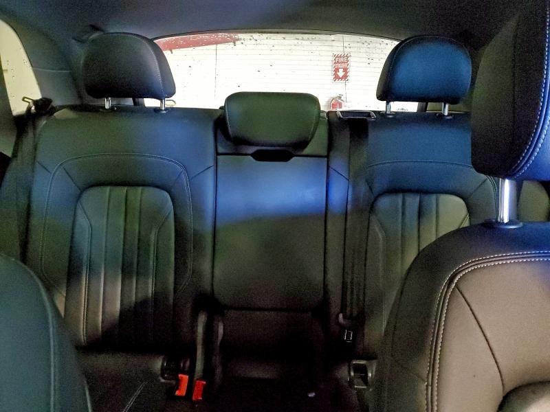 Фото 10 - AUDI Q5