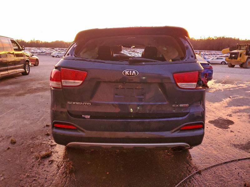 Фото 6 - KIA SORENTO