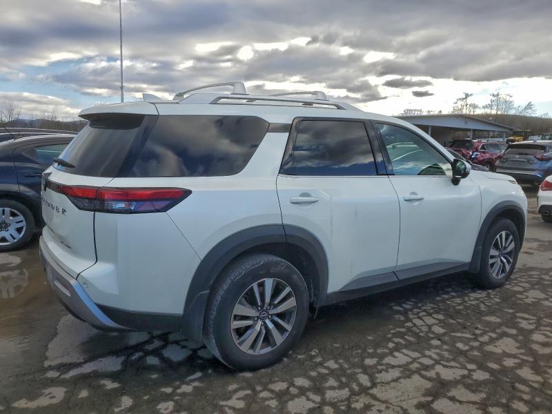 Фото 3 - NISSAN PATHFINDER