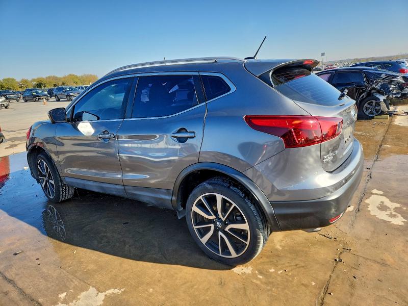 Фото 2 - NISSAN ROGUE