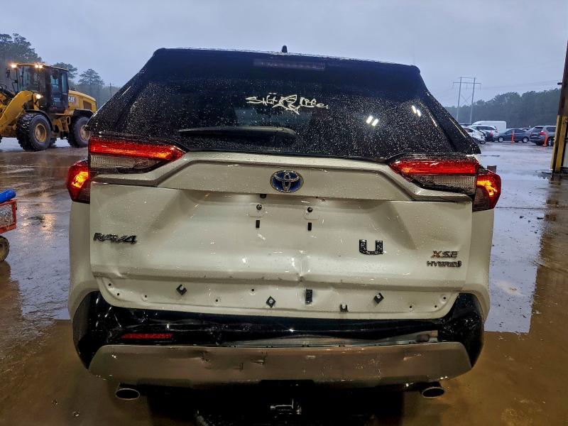 Фото 6 - TOYOTA RAV4