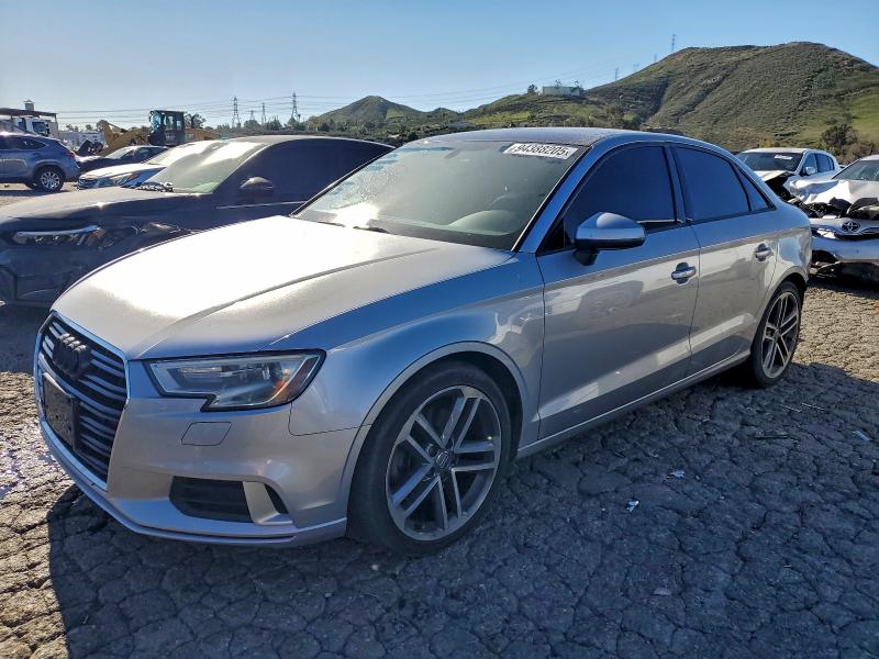 Фото 1 - AUDI A3