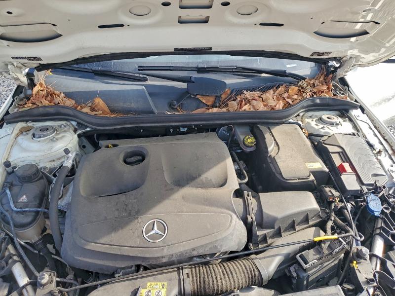 Фото 12 - MERCEDES-BENZ GLA-CLASS