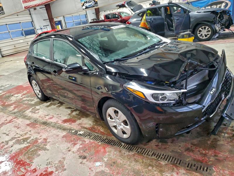 Фото 4 - KIA FORTE