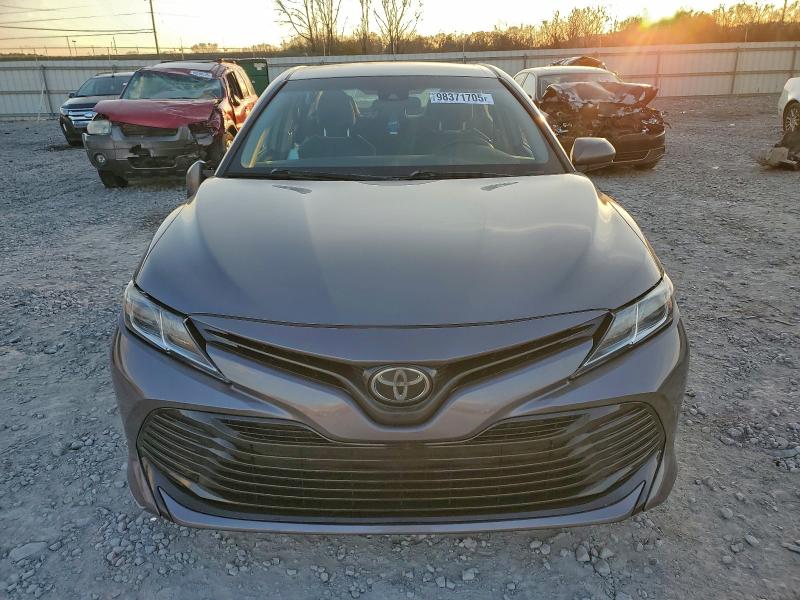Фото 5 - TOYOTA CAMRY