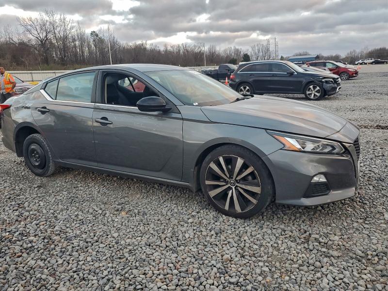 Фото 4 - NISSAN ALTIMA