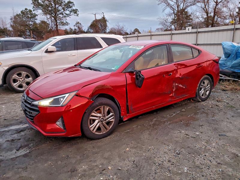 Фото 1 - HYUNDAI ELANTRA