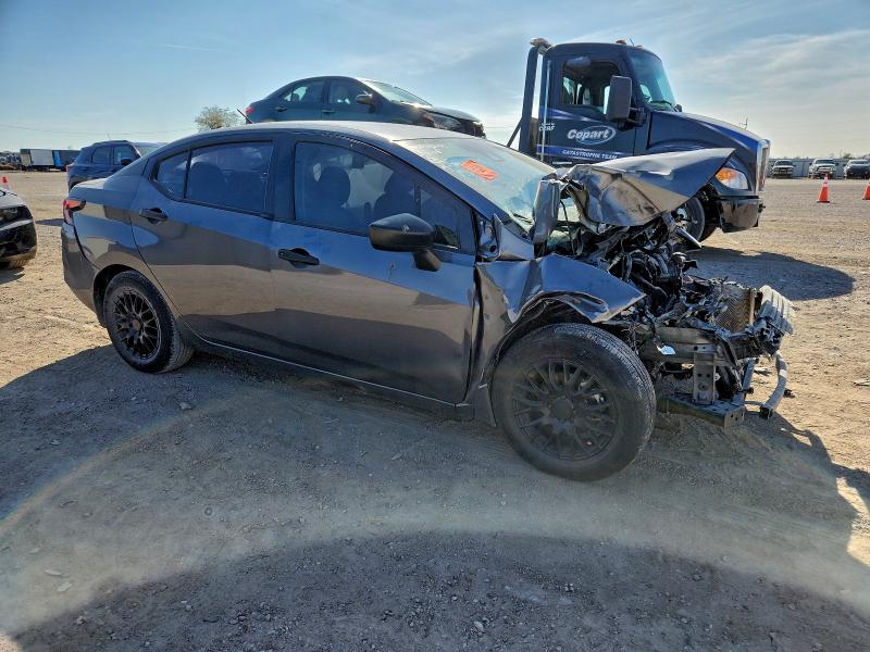 Фото 4 - NISSAN VERSA