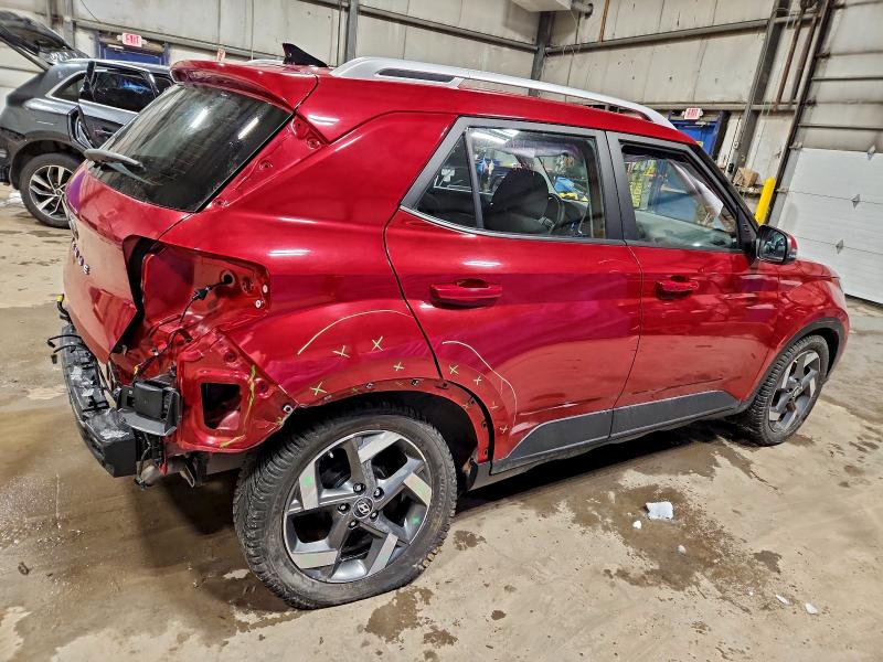 Фото 3 - HYUNDAI VENUE